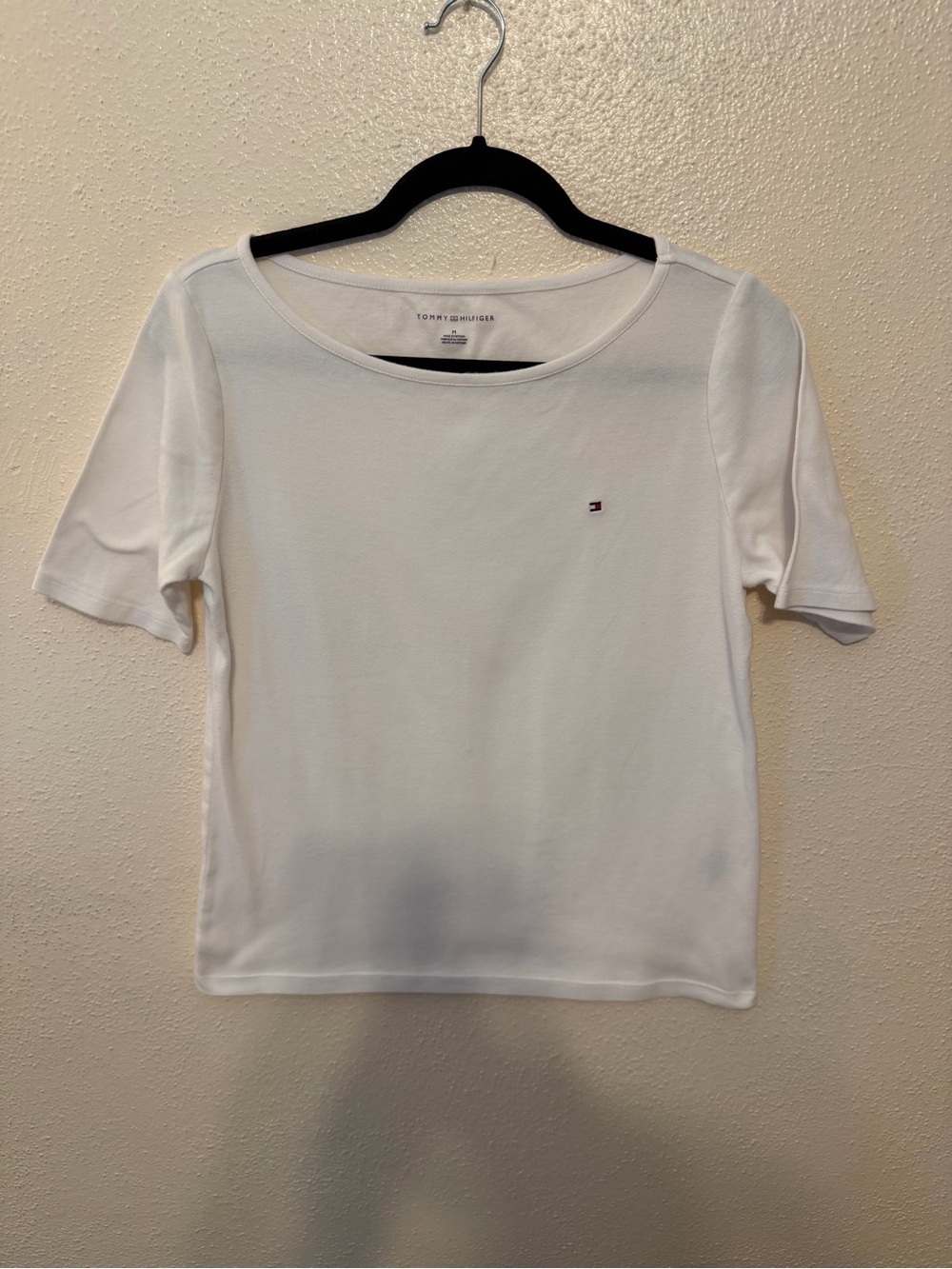 Tommy Hilfiger White Short Sleeve Tee - Women’s Medium - Picture 2 of 7